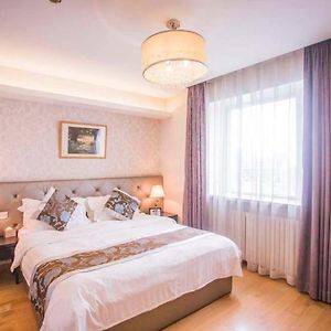 Executive Suite met Twee Slaapkamers en een King Size Bed